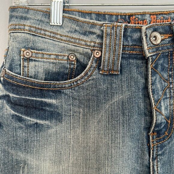 Nine Point Eight Women’s size 8 denim cropped jeans capris Y2k  with bling - Picture 11 of 12